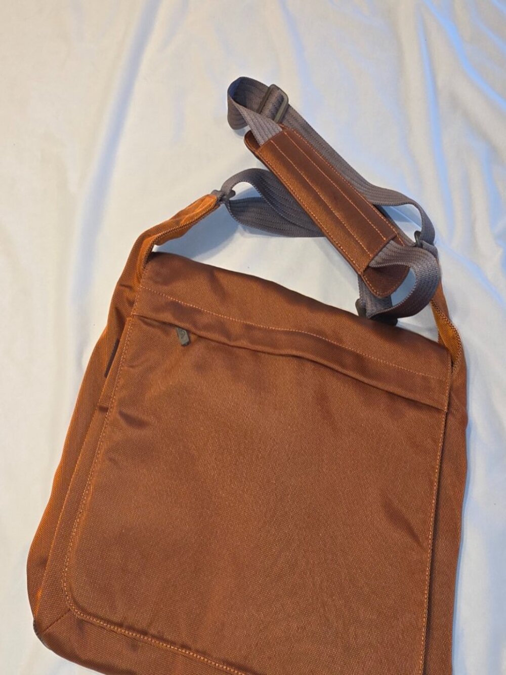 Burnt Orange Laptop Bag Padded Shoulder Strap Hook Loop Flap Closure Messenger - Picture 2 of 8